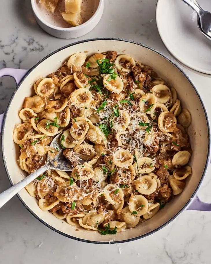sausage, apple and pasta one pot meal